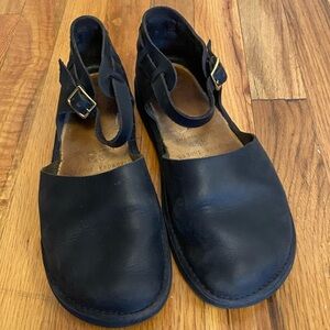 Aurora foot-friendly Mary Janes 8.5